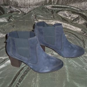 Clark's Heeled Ankle Boots Size 9.5